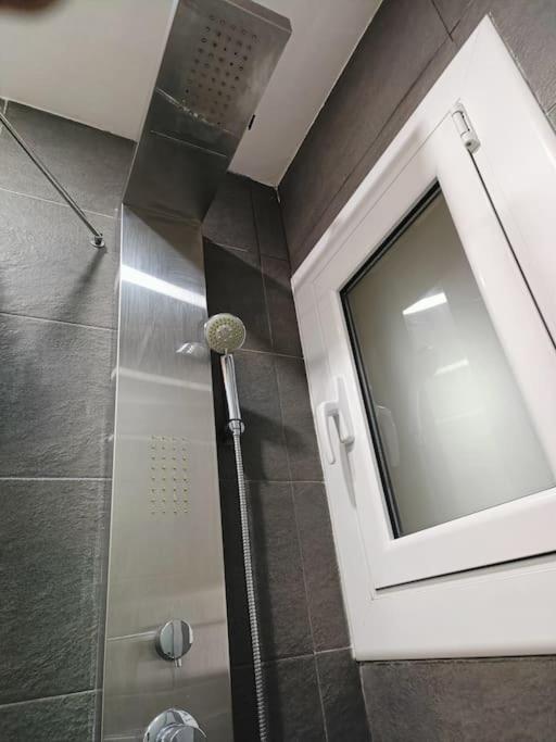 Siglo XX - Nuevo Apartamento Para 3 巴塞罗那 外观 照片
